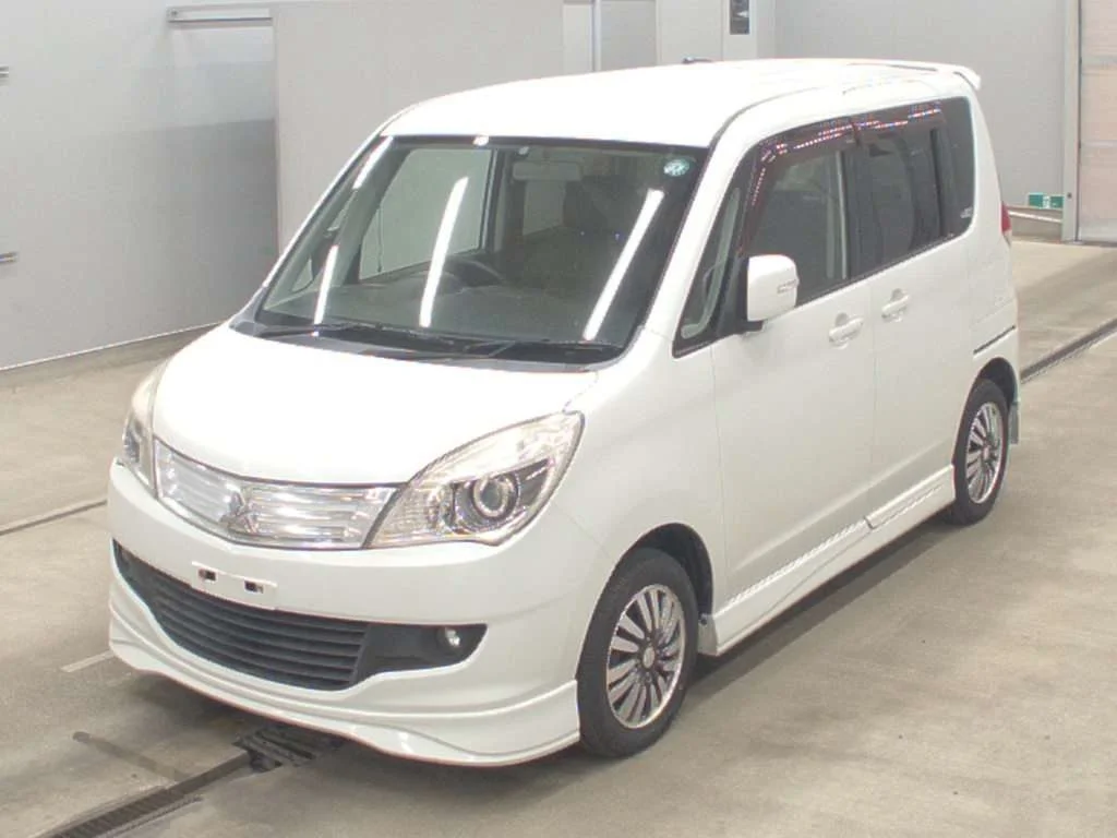 Mitsubishi Delica D:2 2011