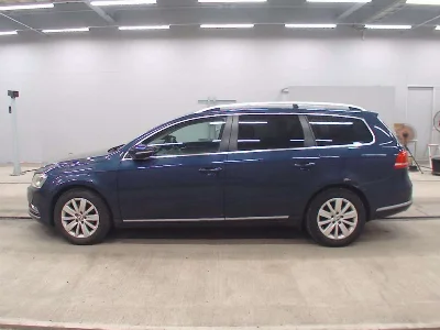 VOLKSWAGEN PASSAT VARIANT