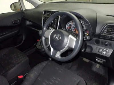 TOYOTA RACTIS