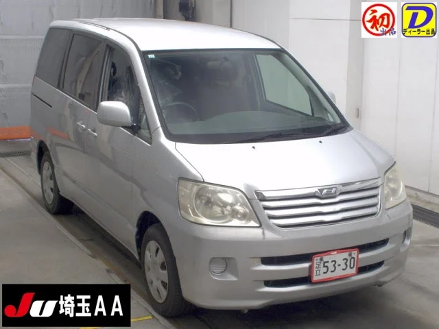 Toyota Noah 2001