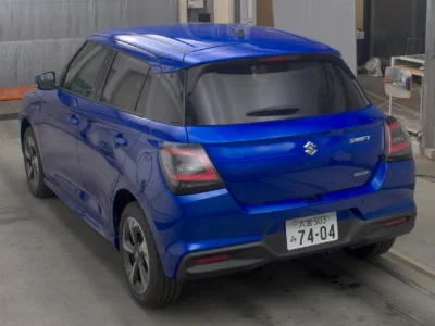 SUZUKI SWIFT