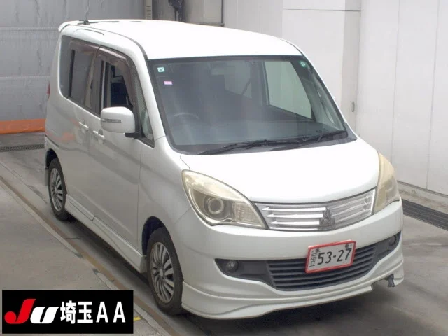 Mitsubishi Delica D:2 2011