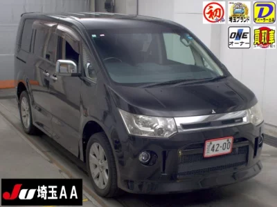 MITSUBISHI DELICA D5
