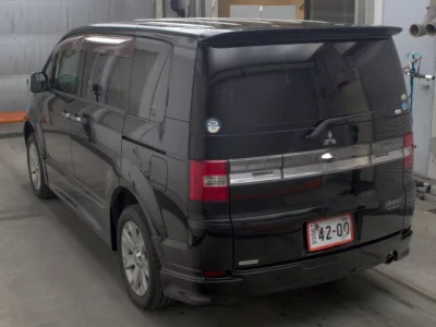 MITSUBISHI DELICA D5