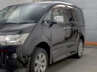 MITSUBISHI DELICA D5