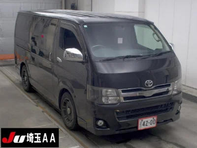 TOYOTA HIACE VAN