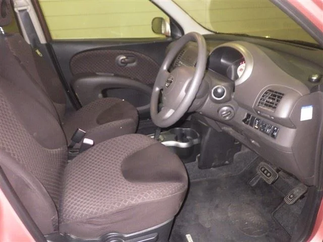 Nissan March  с аукциона в Японии