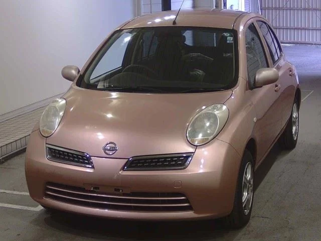 Nissan March  с аукциона в Японии