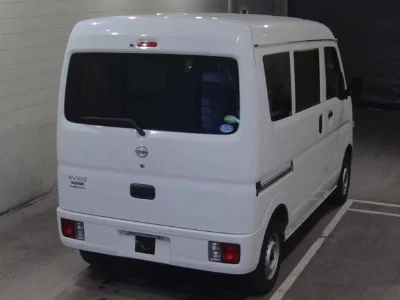 NISSAN CLIPPER VAN