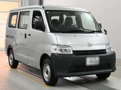 TOYOTA TOWN ACE VAN