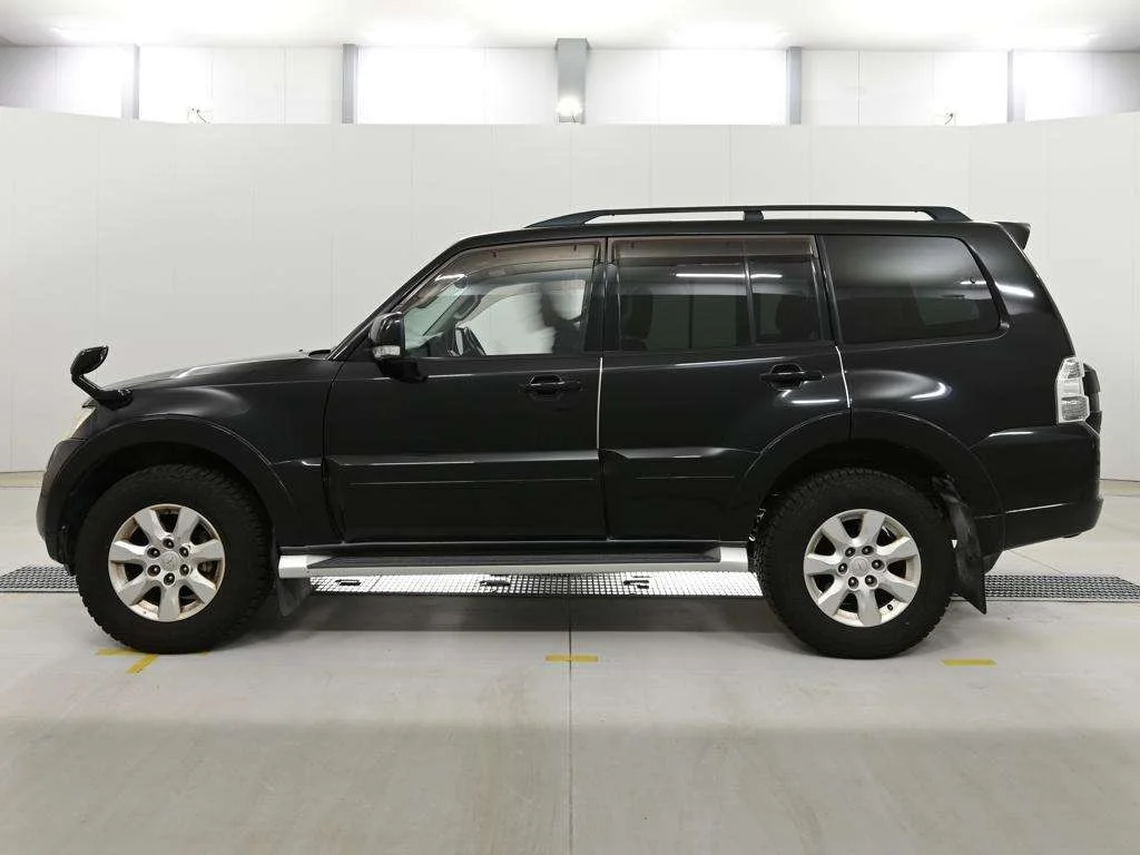 Mitsubishi Pajero  с аукциона в Японии