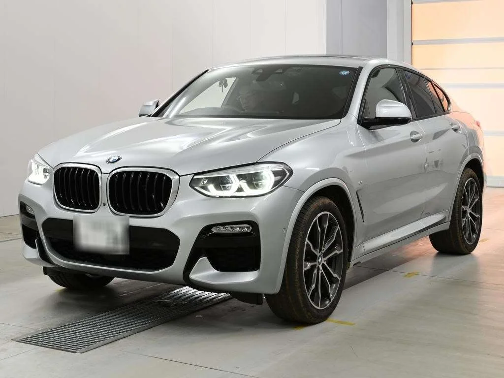 BMW X4  с аукциона в Японии