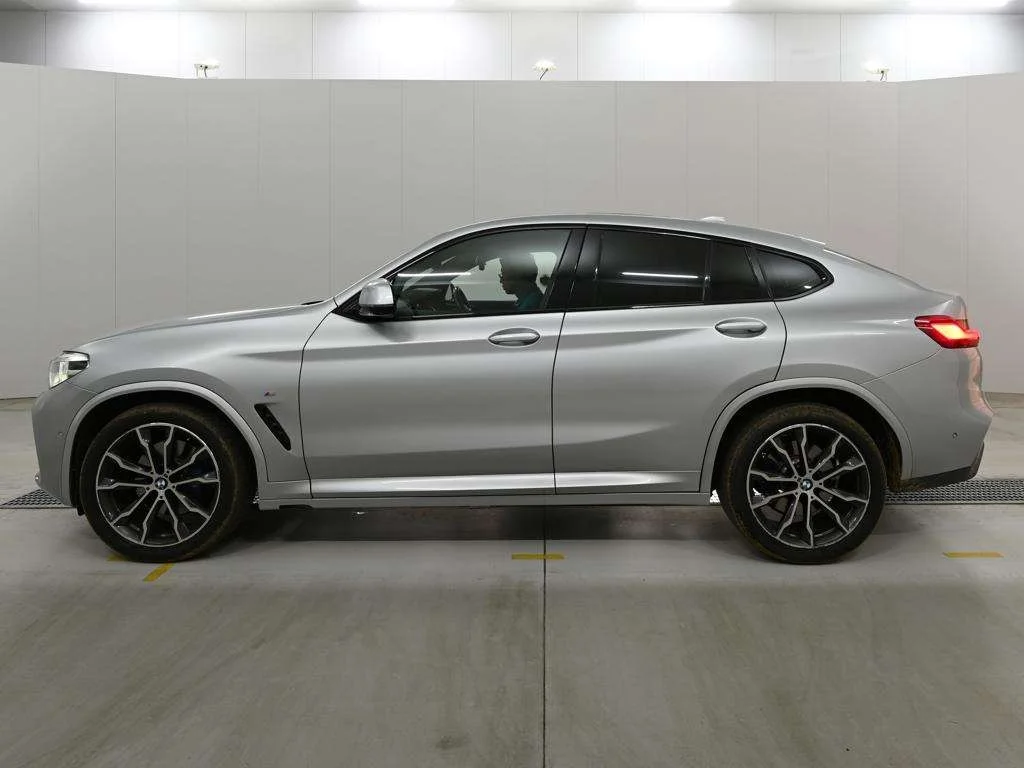 BMW X4  с аукциона в Японии