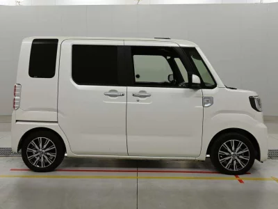 TOYOTA PIXIS MEGA