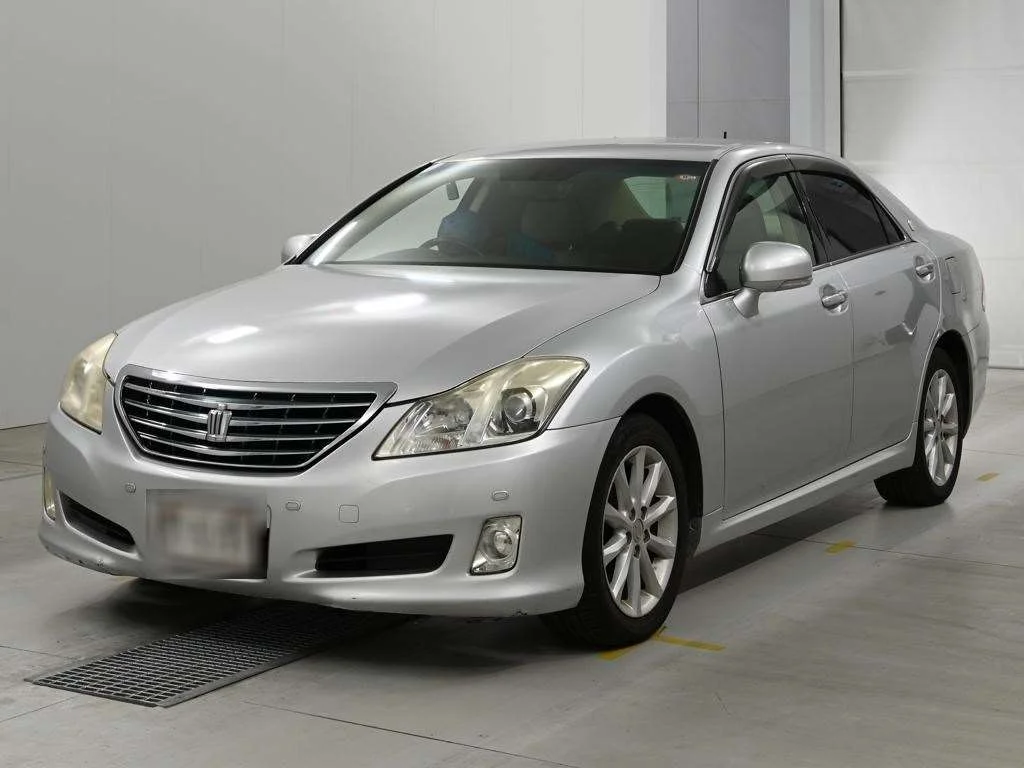 Toyota Crown 2010