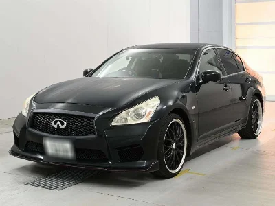 NISSAN SKYLINE
