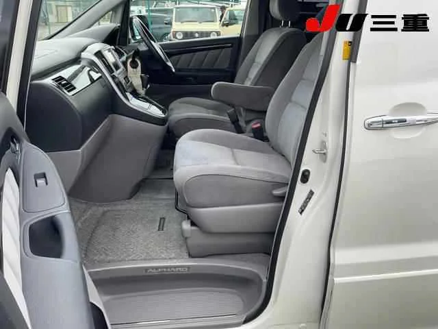 Toyota ALPHARD V  с аукциона в Японии