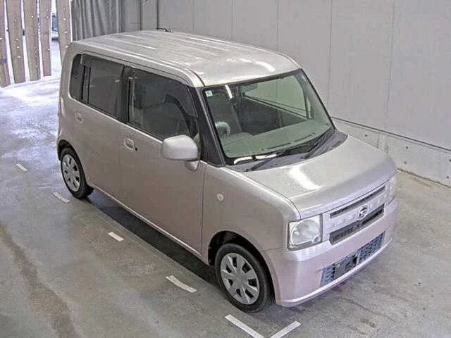 Daihatsu Move Conte 2012