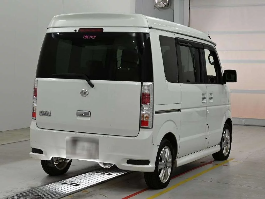 Nissan NV100 Clipper Rio  с аукциона в Японии