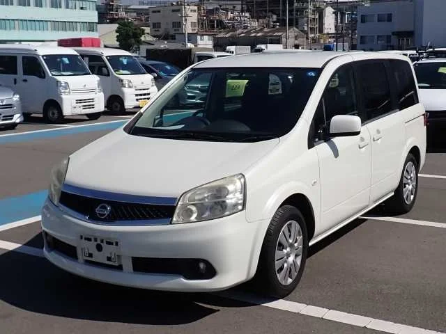 Nissan Lafesta 2012