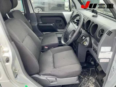 DAIHATSU NAKED
