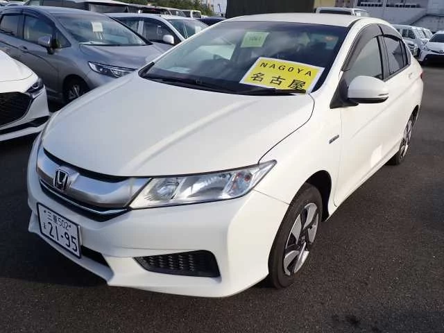Honda Grace 2015