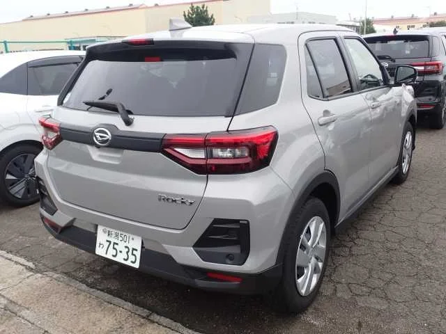 Daihatsu Rocky  с аукциона в Японии