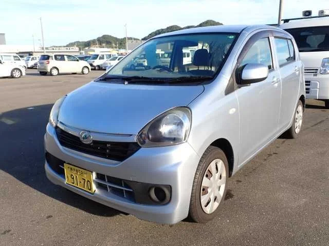 Daihatsu Mira e:S 2015