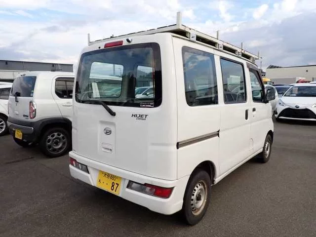 Daihatsu Hijet Cargo 2019