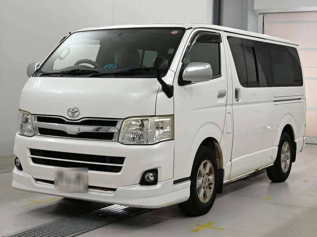 Toyota HiAce Van 2011