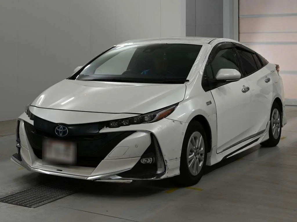 Toyota Prius PHV 2017
