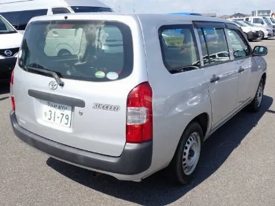TOYOTA SUCCEED