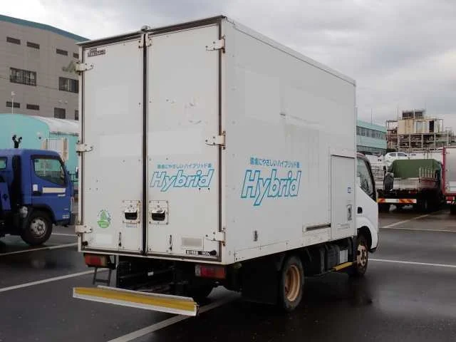 Hino Dutro  с аукциона в Японии