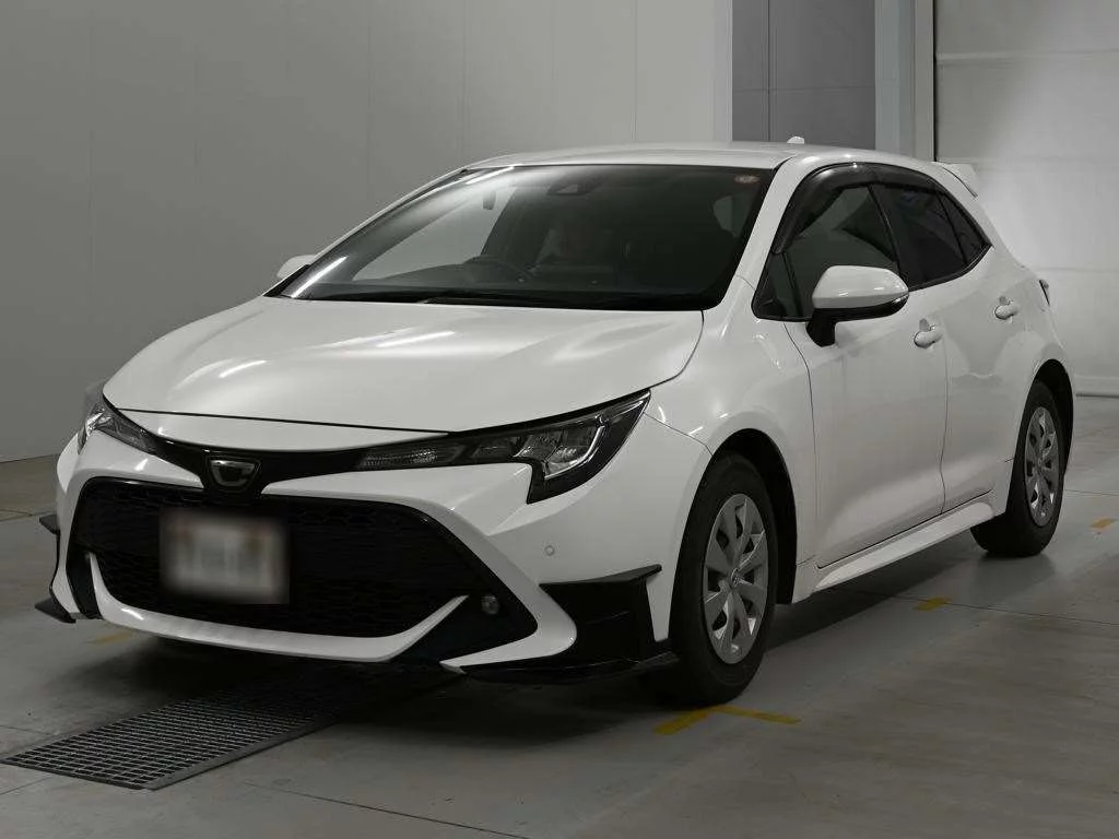 Toyota Corolla Sport  с аукциона в Японии