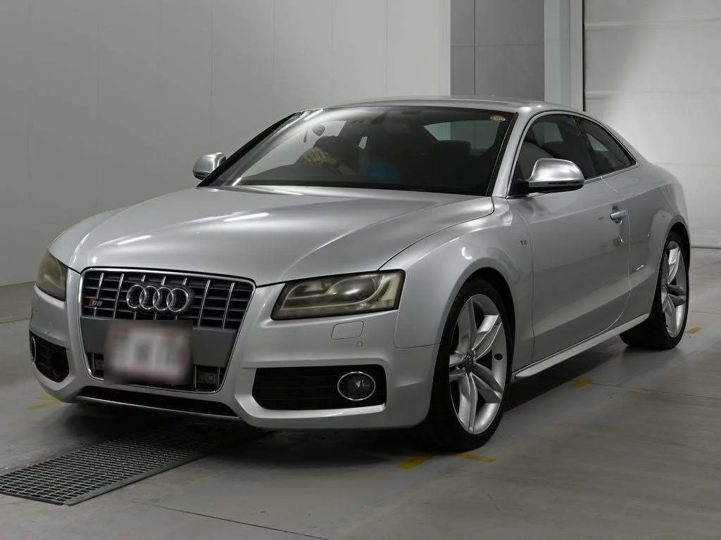 Audi S5  с аукциона в Японии