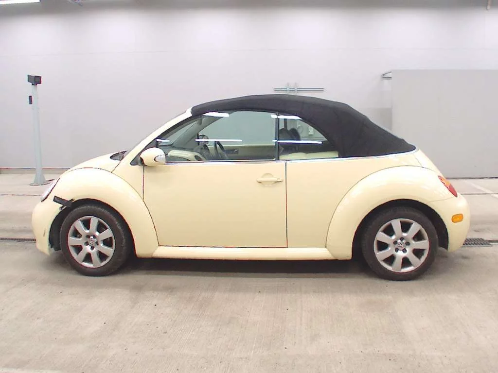 Volkswagen New Beetle  с аукциона в Японии