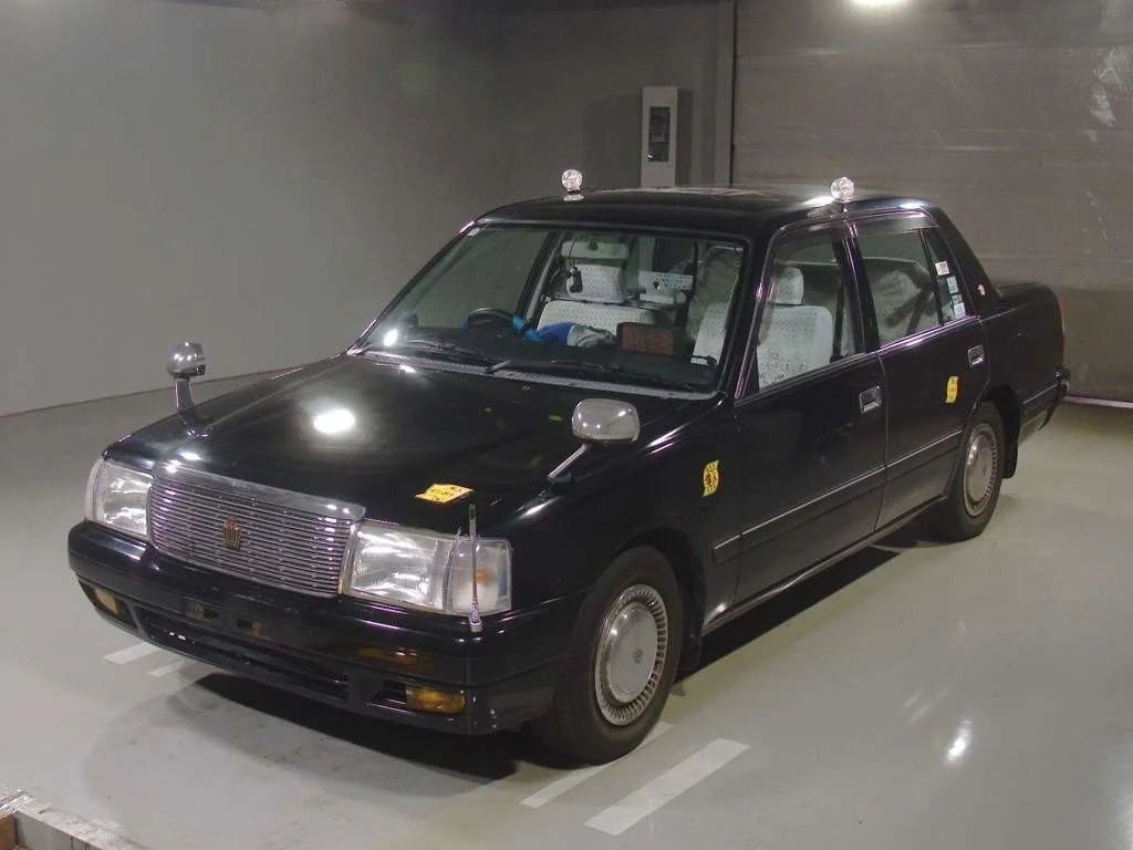 Toyota Comfort  с аукциона в Японии