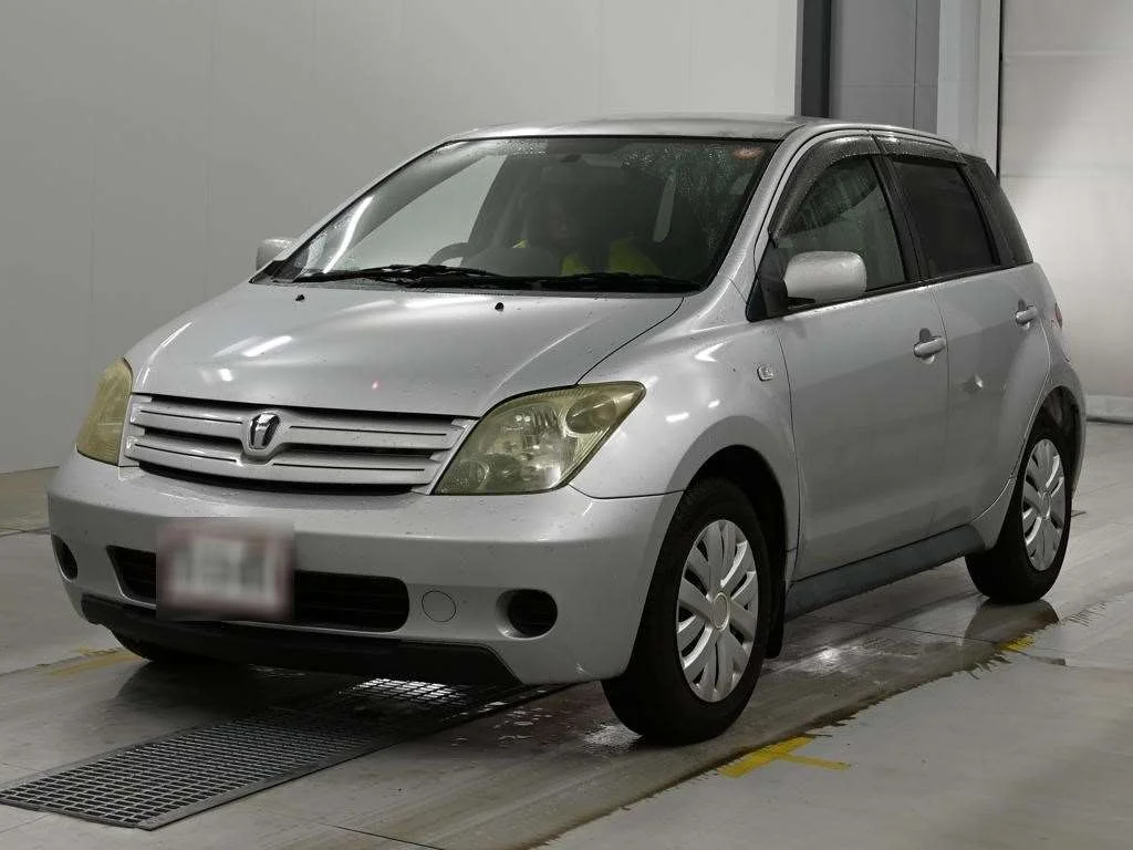 Toyota Ist 2004