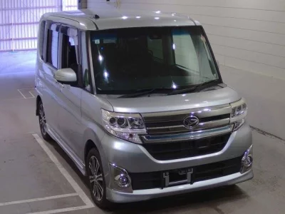 DAIHATSU TANTO, 2015 — лот японского аукциона