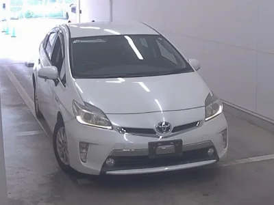 TOYOTA PRIUS PHV