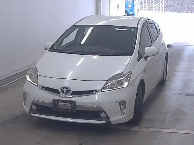 TOYOTA PRIUS PHV