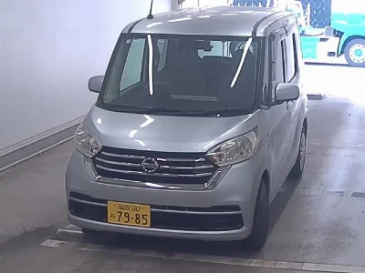 NISSAN DAYZ ROOX
