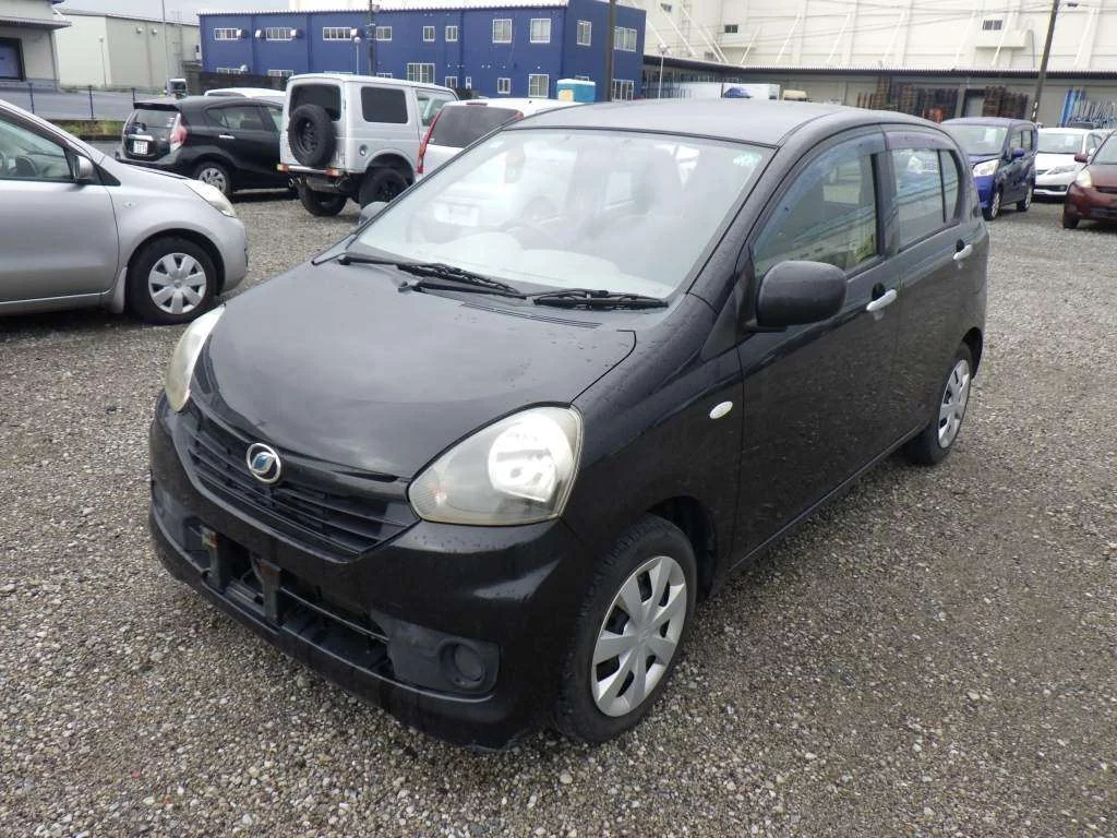 Daihatsu Mira e:S 2013