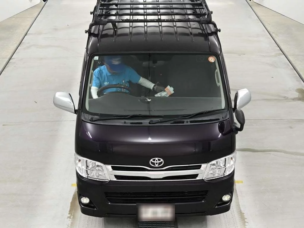 Toyota HiAce Van 2013
