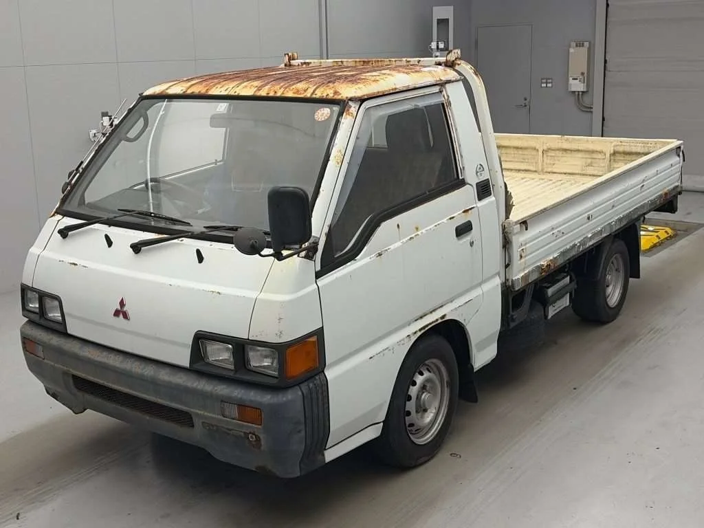 Mitsubishi Delica Truck  с аукциона в Японии