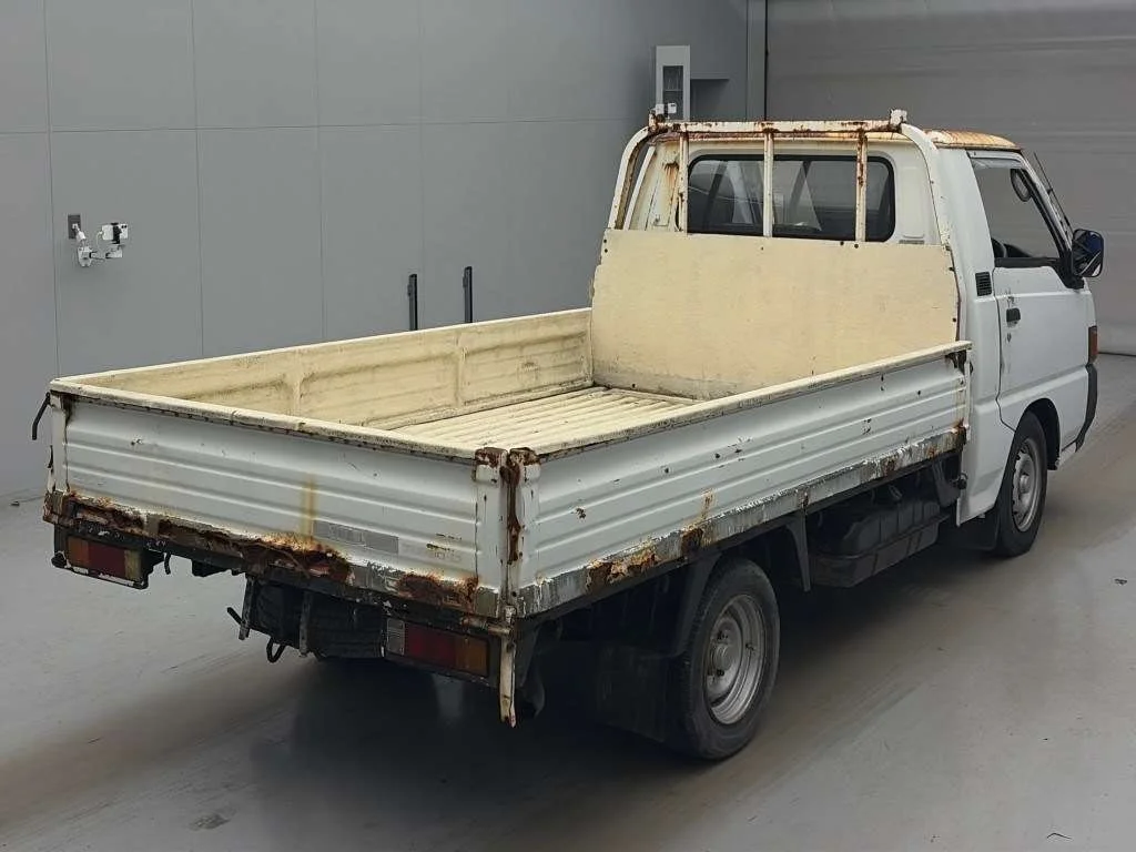 Mitsubishi Delica Truck  с аукциона в Японии