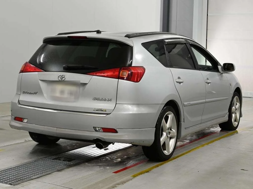 Toyota Caldina  с аукциона в Японии