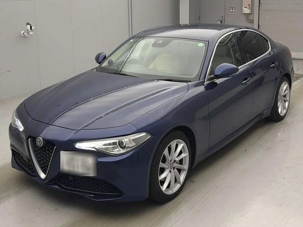 Alfa Romeo Giulia  с аукциона в Японии