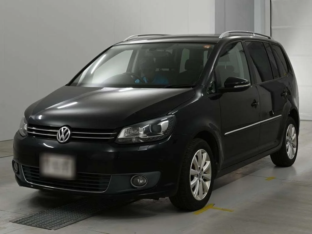 Volkswagen Touran  с аукциона в Японии