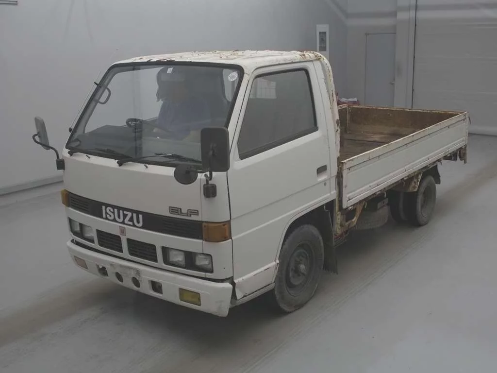 Isuzu Elf  с аукциона в Японии